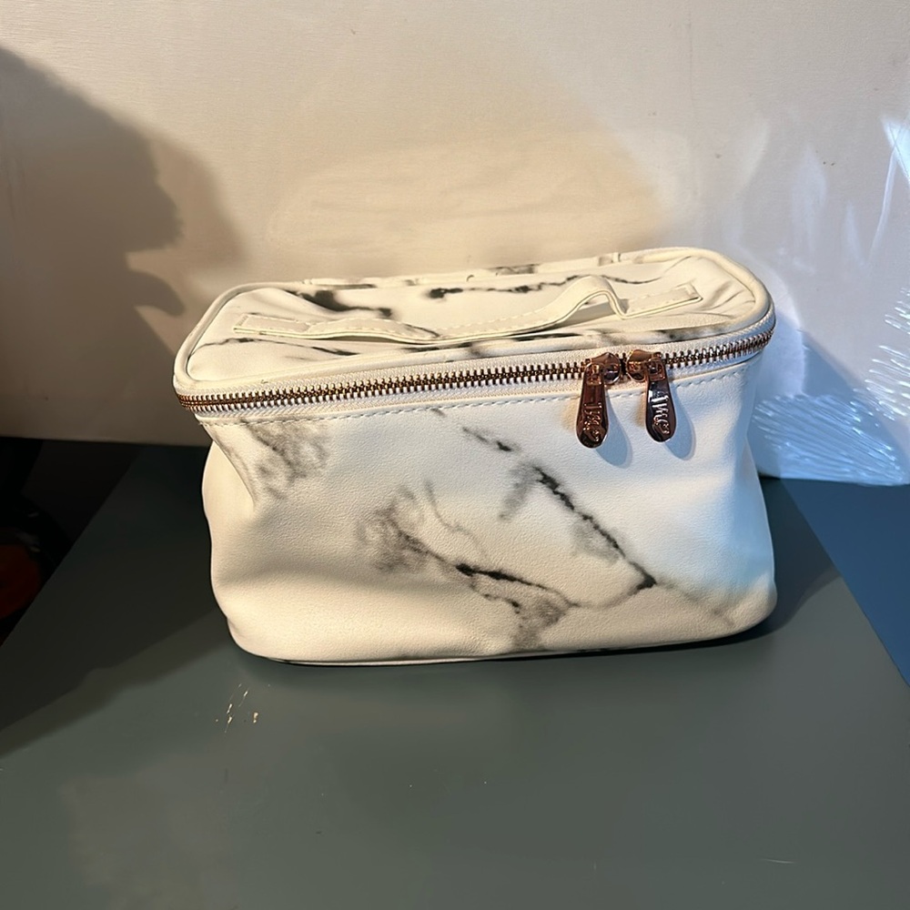 Marble dual zip pouch